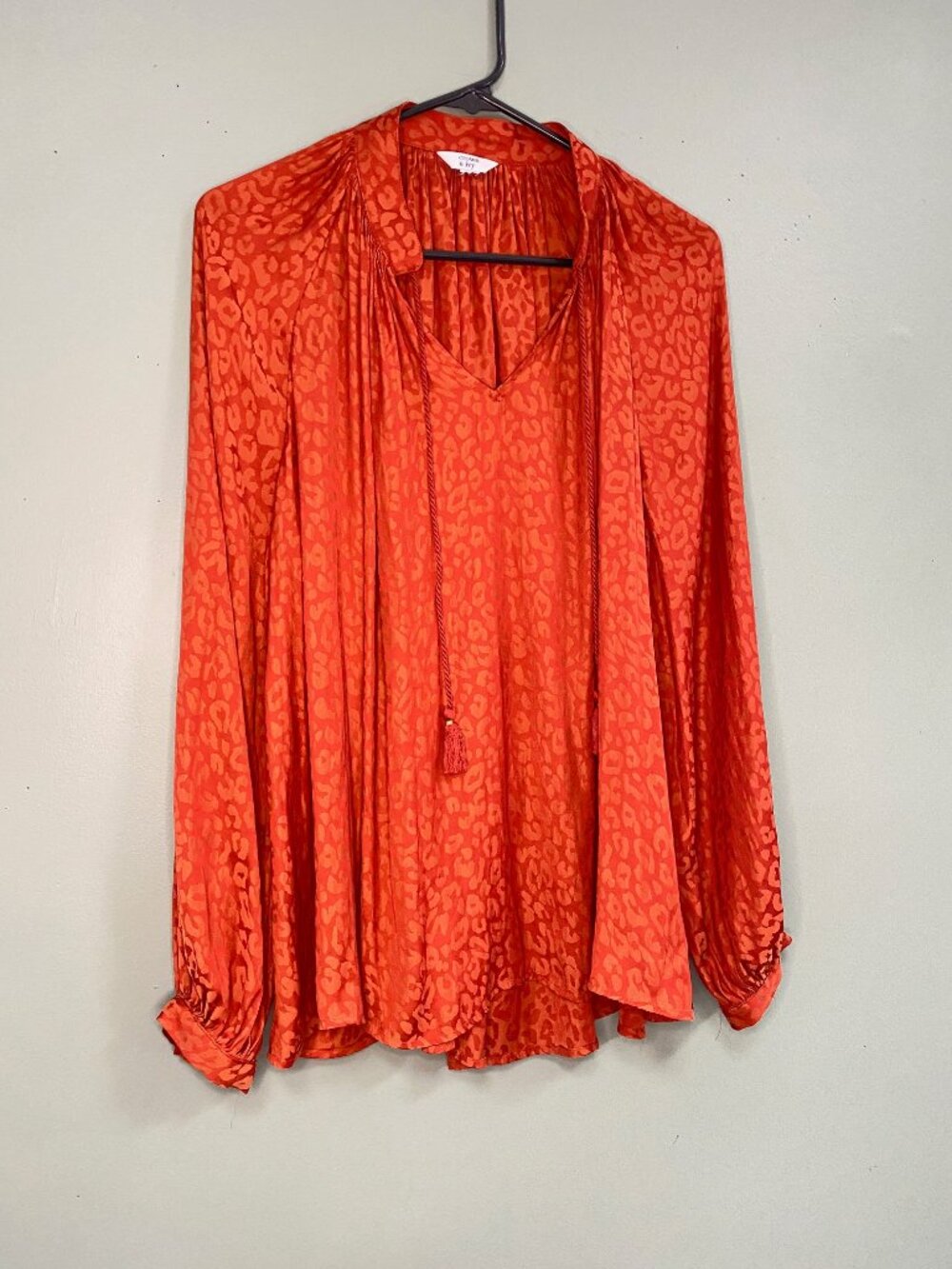 Peasent Bohemian Blouse Size XL Women's Crown & Ivy  Beautiful Silky Long Sleeve